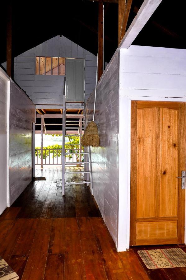 Crow'S Nest Hotel Tua Pejat Ngoại thất bức ảnh
