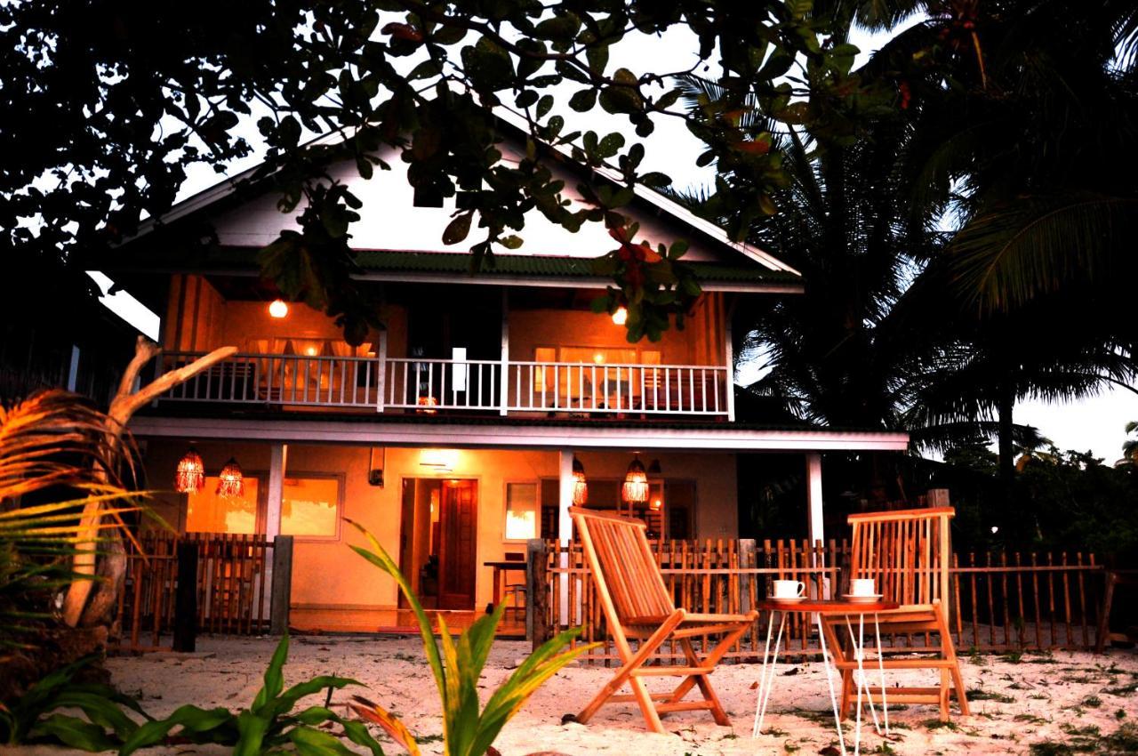 Crow'S Nest Hotel Tua Pejat Ngoại thất bức ảnh