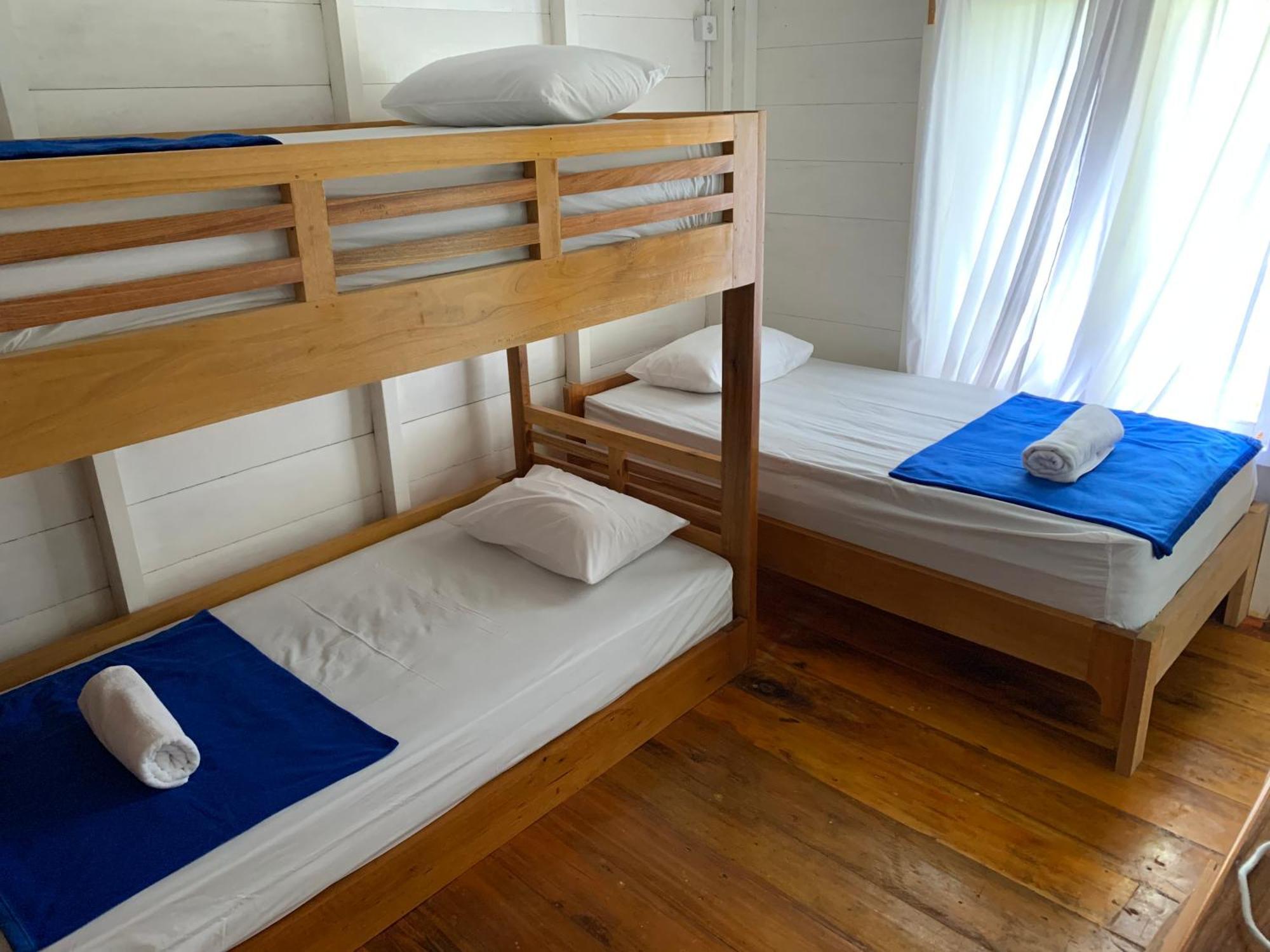 Crow'S Nest Hotel Tua Pejat Ngoại thất bức ảnh